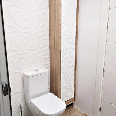 Holidays2fuengirola Boliches 3 Bedroom & Pool Appartement *